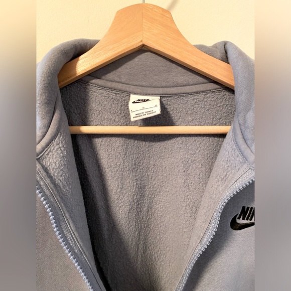 Nike Quarter Zip Sweatshirt - Picture 3 of 5